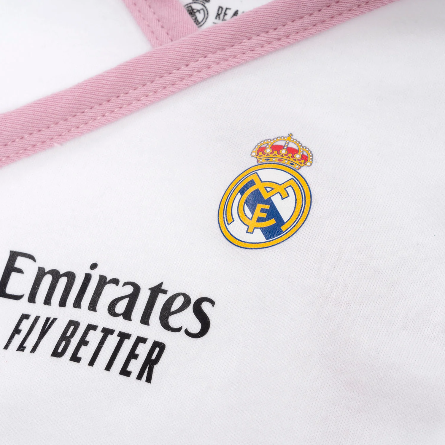 Set Hat, Shirt, Leg Warmers, Bib & Mittens Pink Real Madrid - Image 4