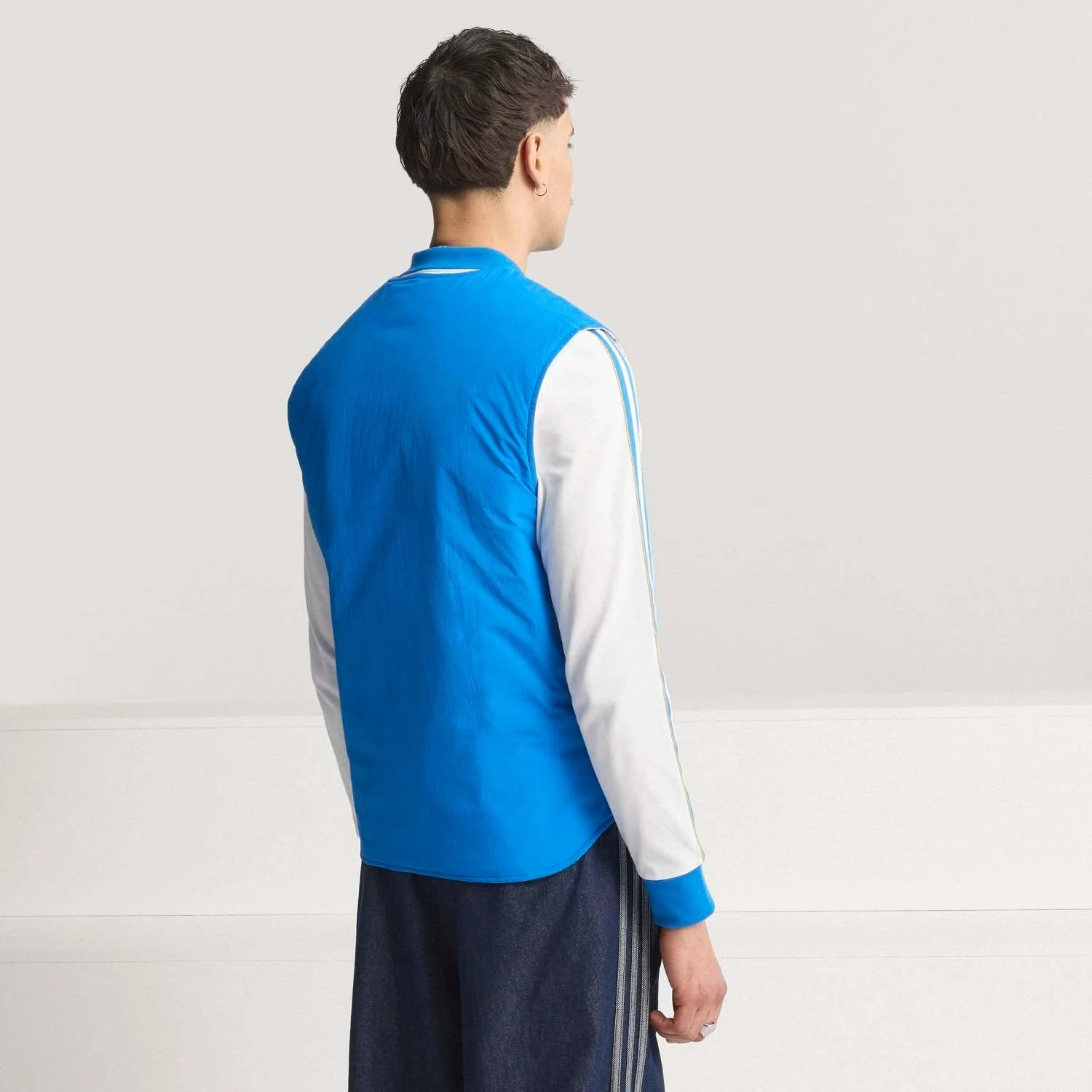 Mens adidas Originals Terrace Icons Reversible Vest 25/26 Blue - Image 6