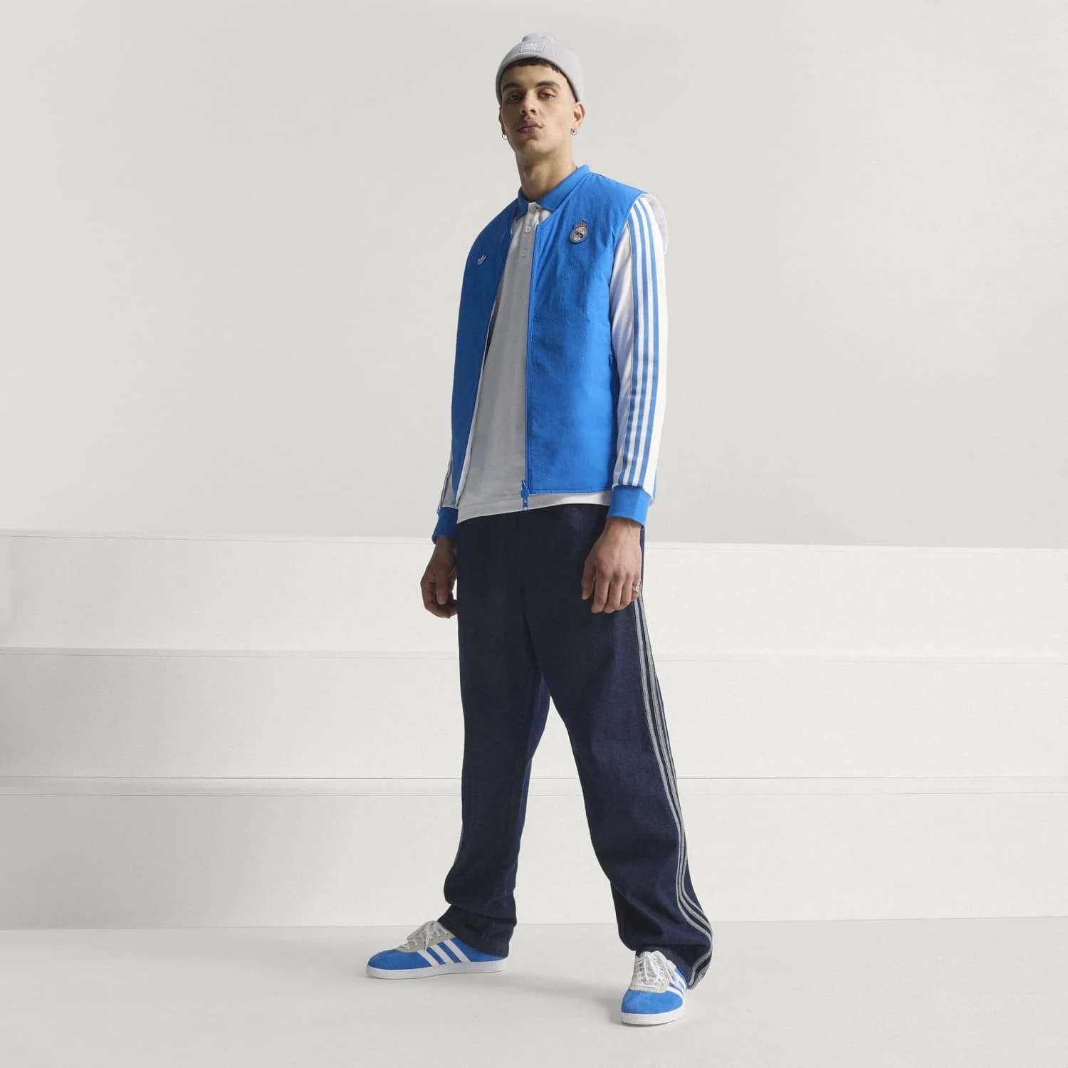Mens adidas Originals Terrace Icons Reversible Vest 25/26 Blue - Image 7
