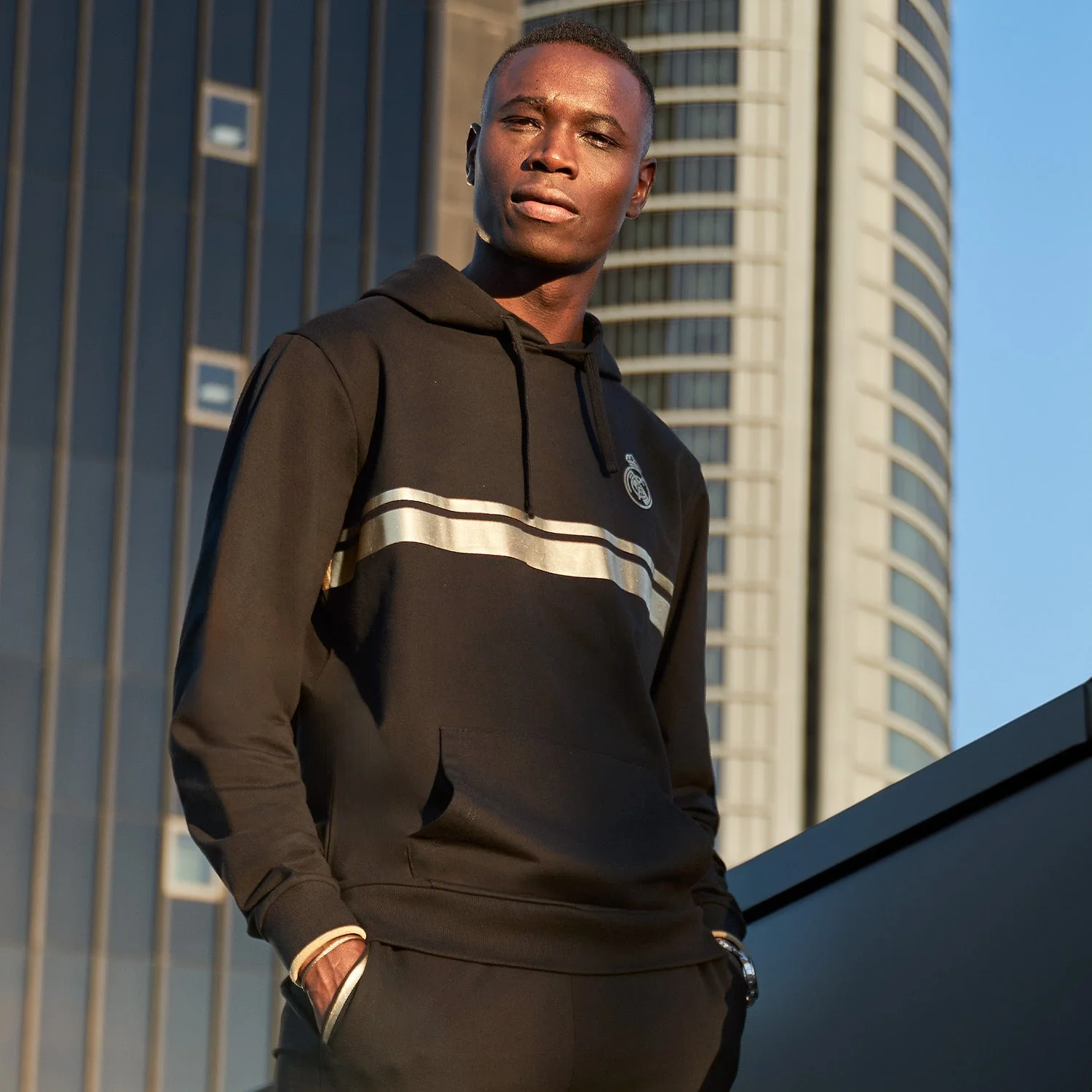 Mens Black & Gold Hoodie - Image 3