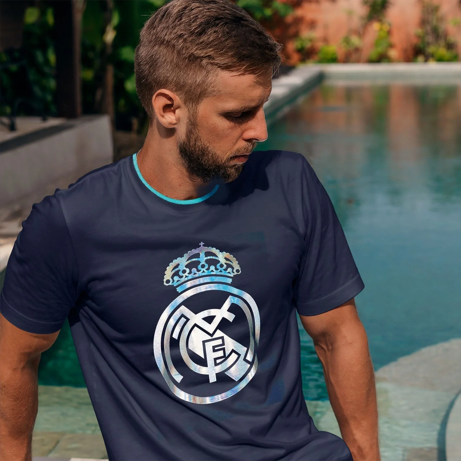 Bernabéu Neon Lights Mens RMCF Reflective Logo T-Shirt Navy - Image 4