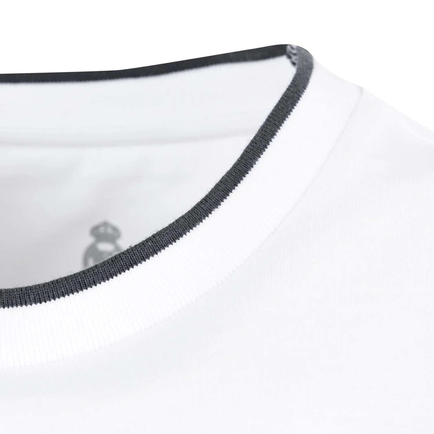 Mens Signature T-Shirt White - Image 4