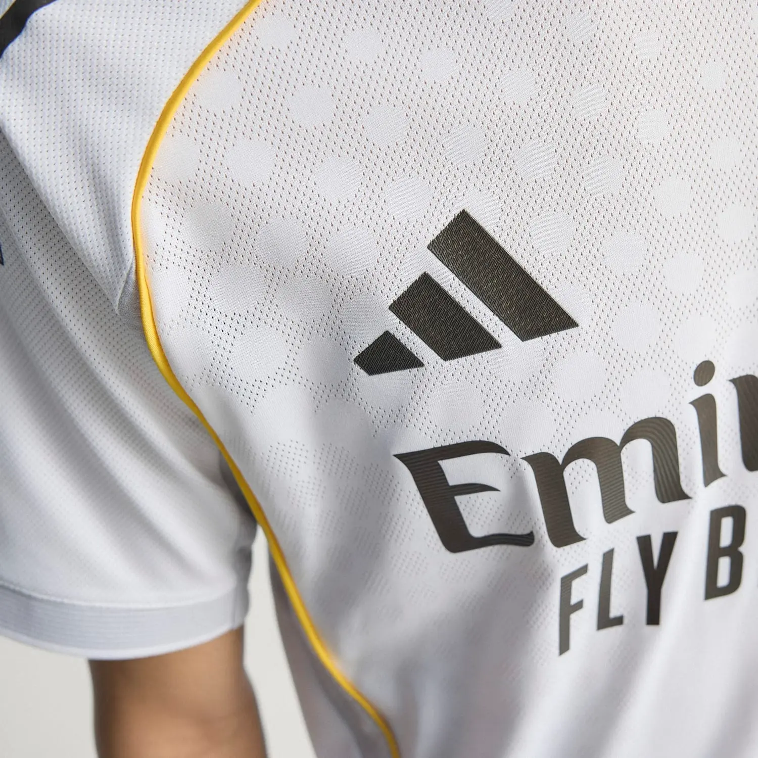 Mens Home Authentic Jersey 25/26 White - Image 4